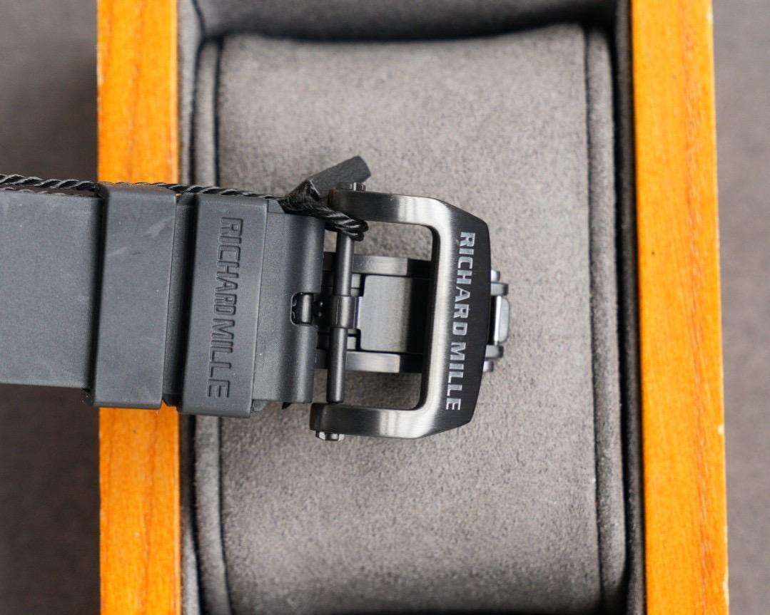 Replica Richard Mille Carbon Fiber Automatic Machine Watch 42MM