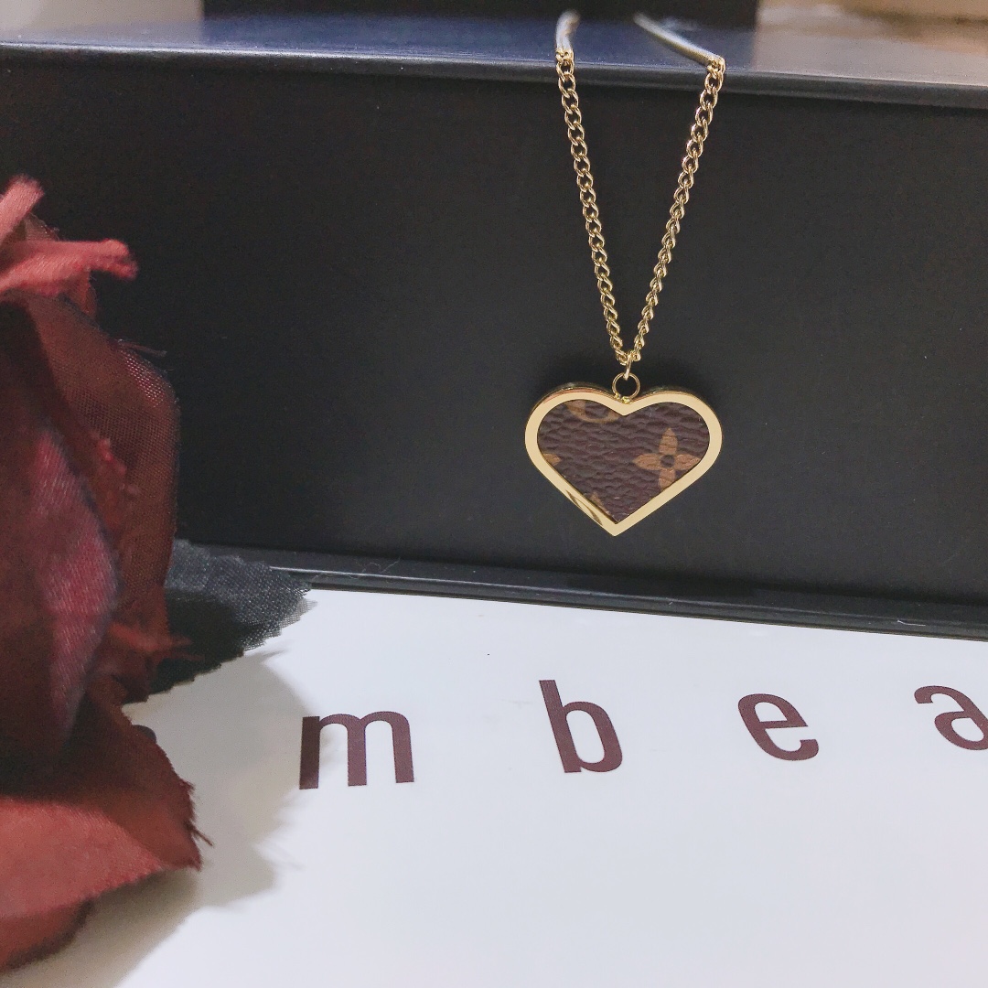 Replica LOUIS VUITTON Necklace