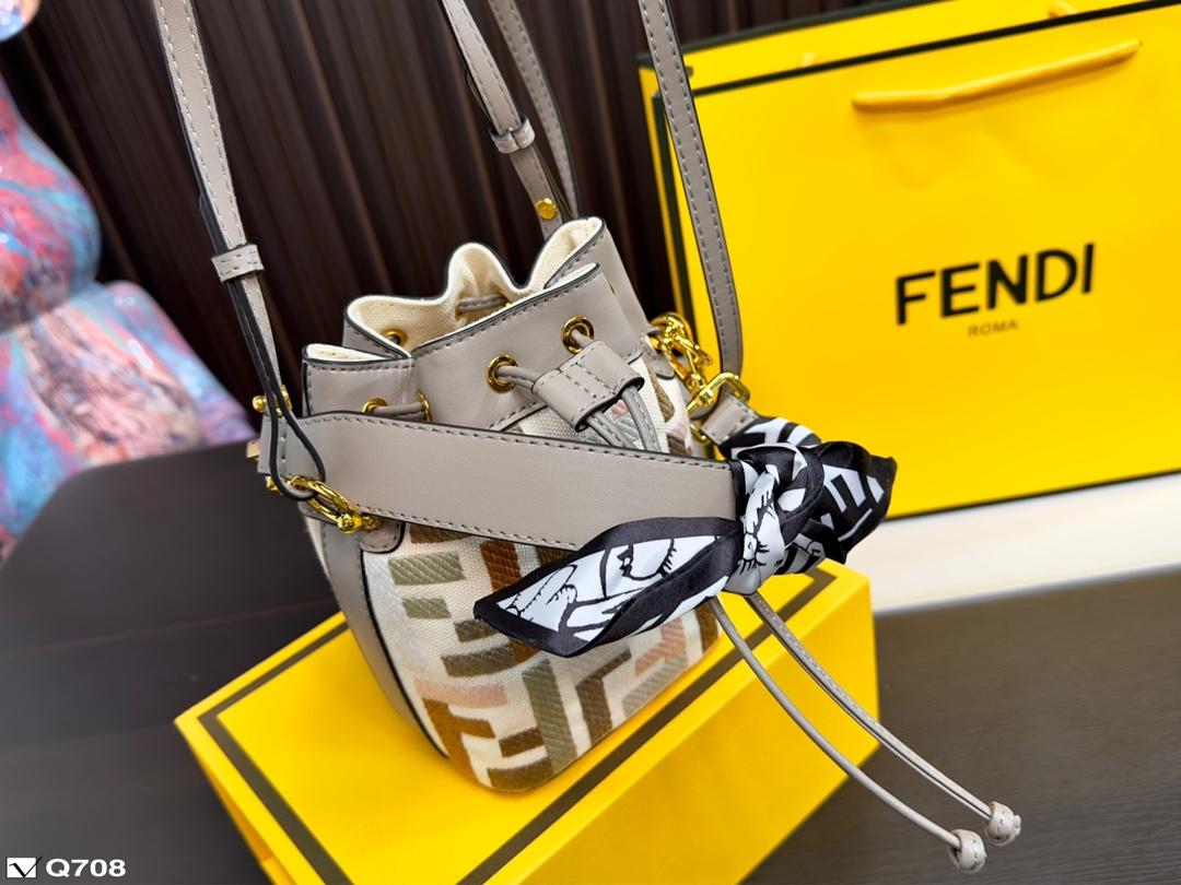 Replica Fendi Bag 12*17CM