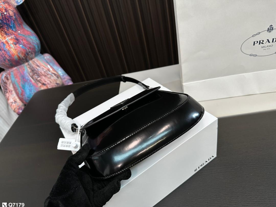 Replica Prada Bag 23*17CM