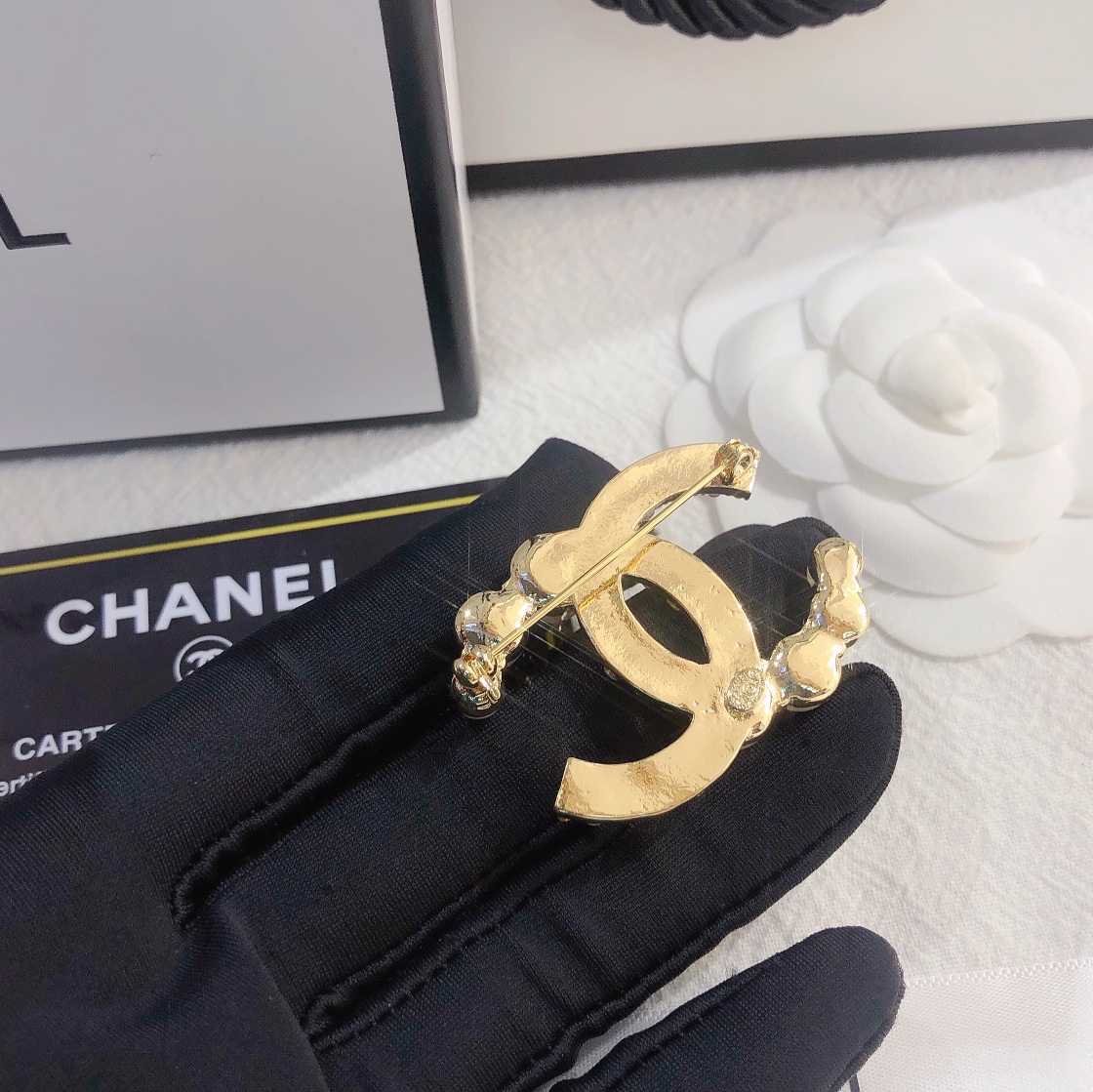 Replica CHANEL Brooch