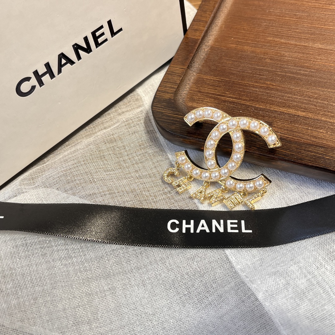 Replica CHANEL Brooch