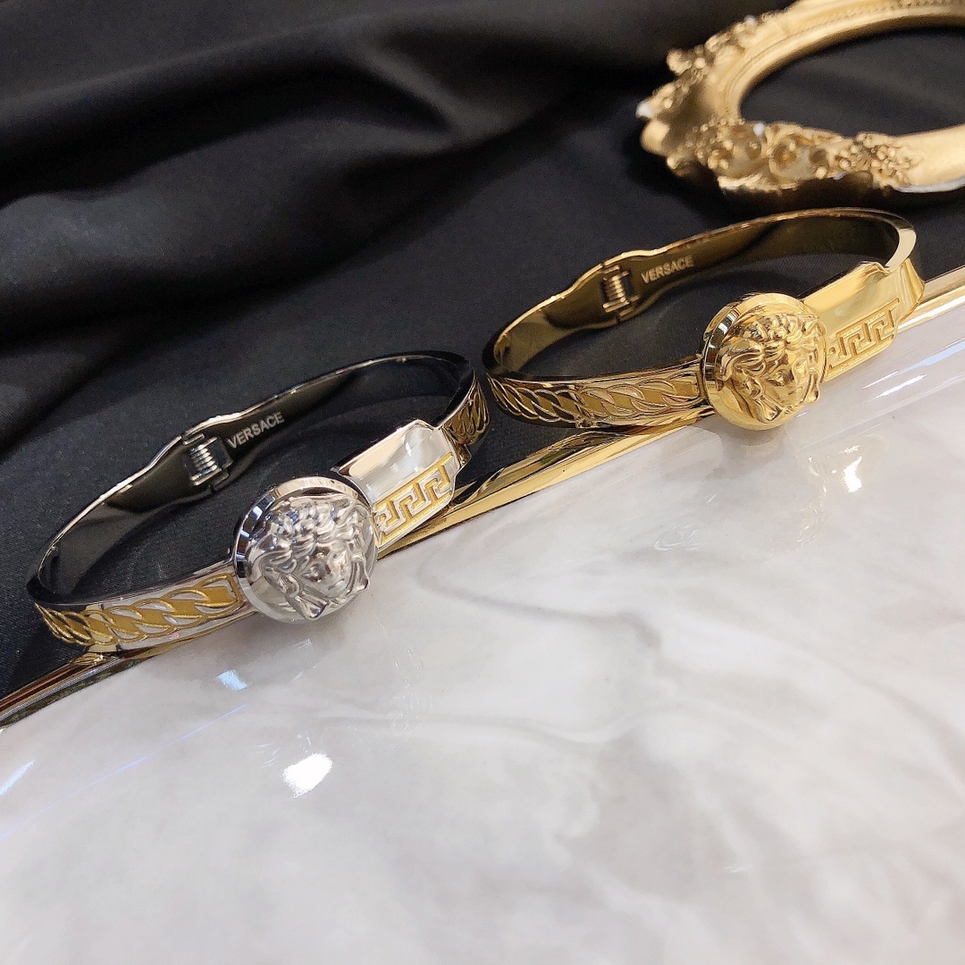 Replica VERSACE Bangle