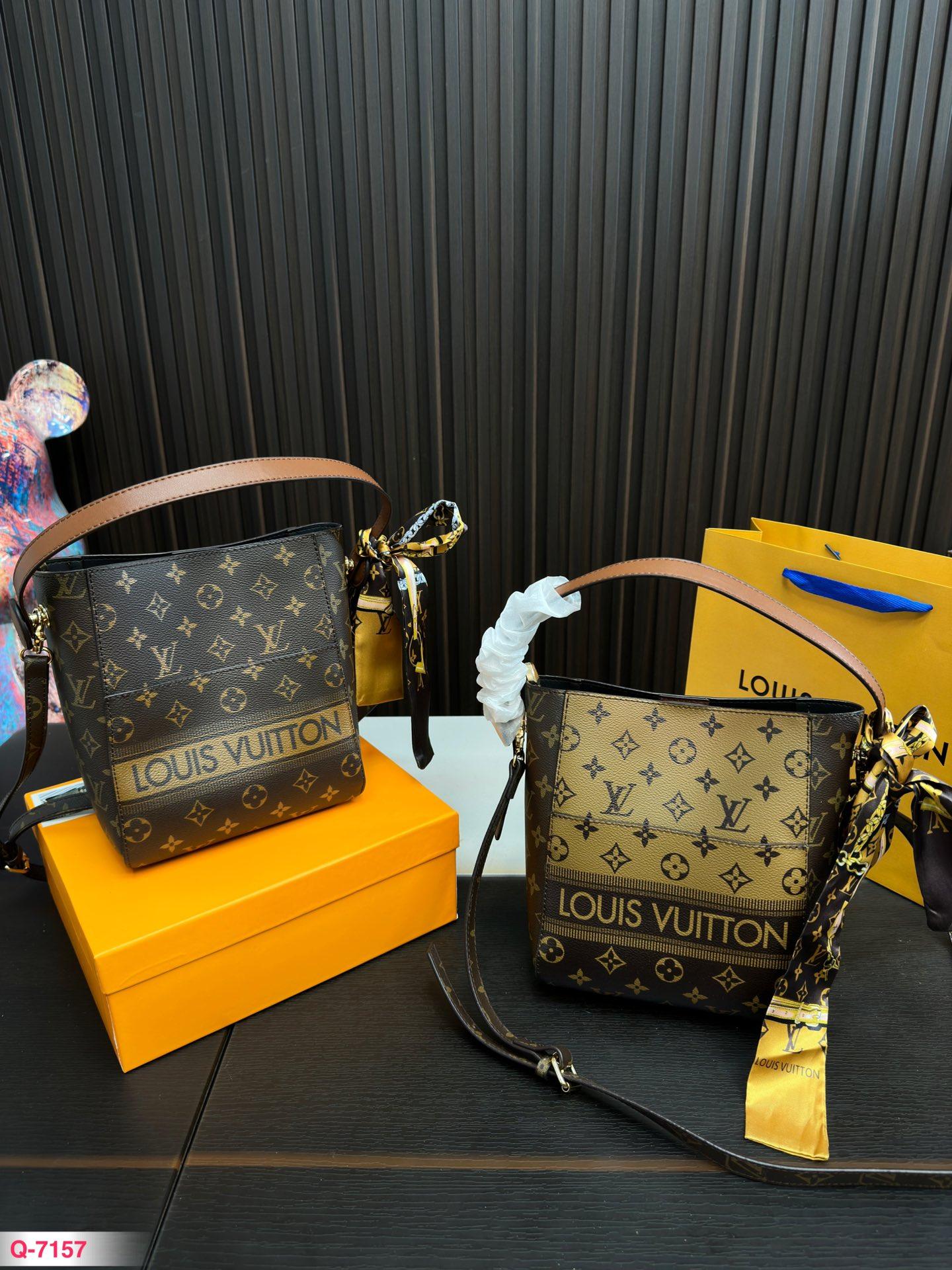 Replica Louis Vuitton Bag 18*22CM