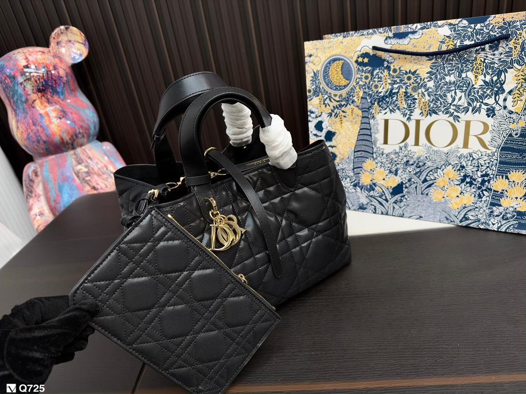 Replica Dior Bag  24*15CM/28*20CM