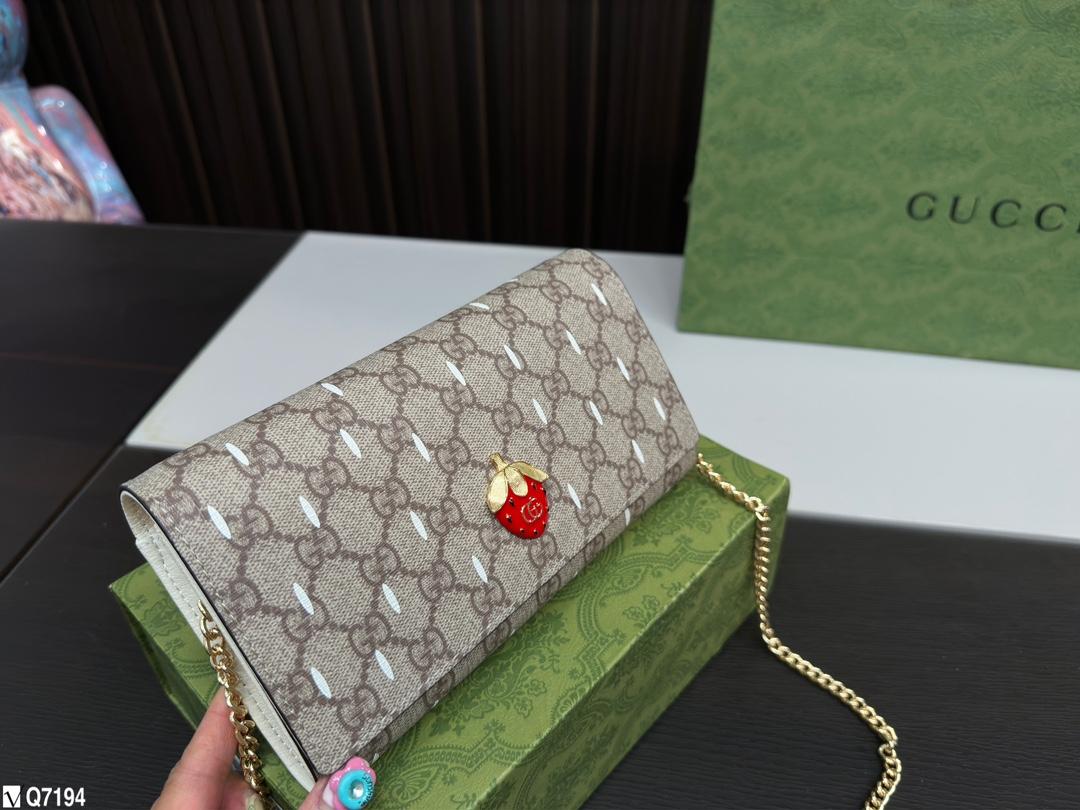 Replica Gucci Bag 11*21CM