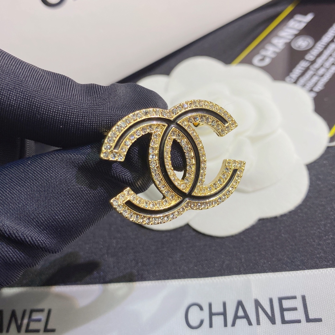 Replica CHANEL Brooch