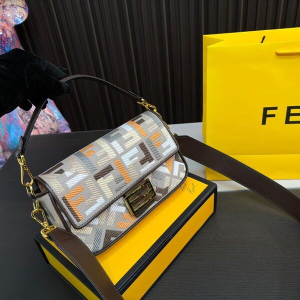 Replica Fendi Bag 25*6*15CM
