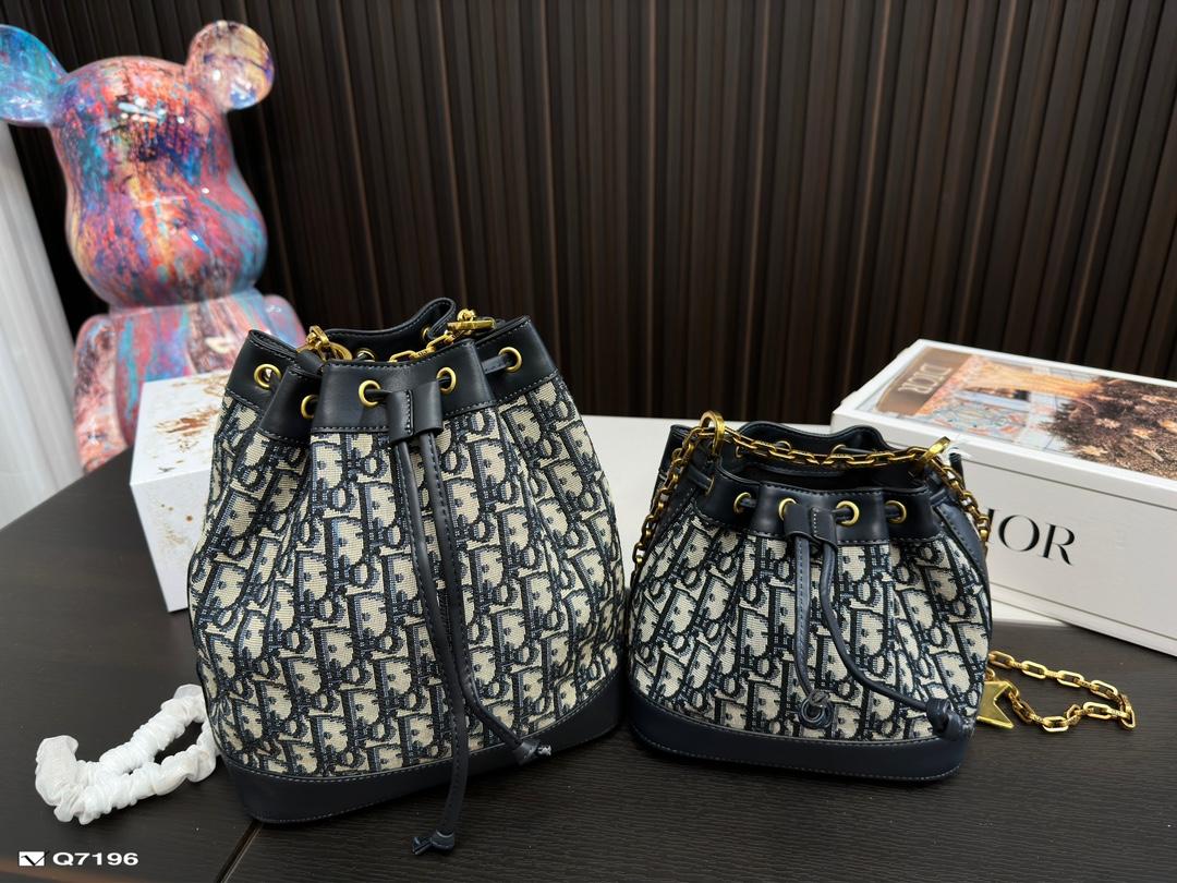Replica Dior Bag  19*16CM/22*24CM