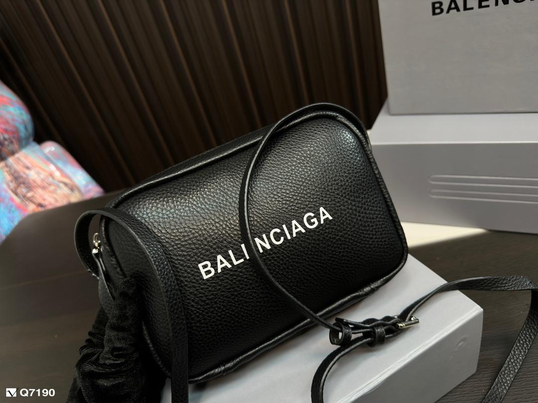 Replica Balenciaga Bag 21*14CM