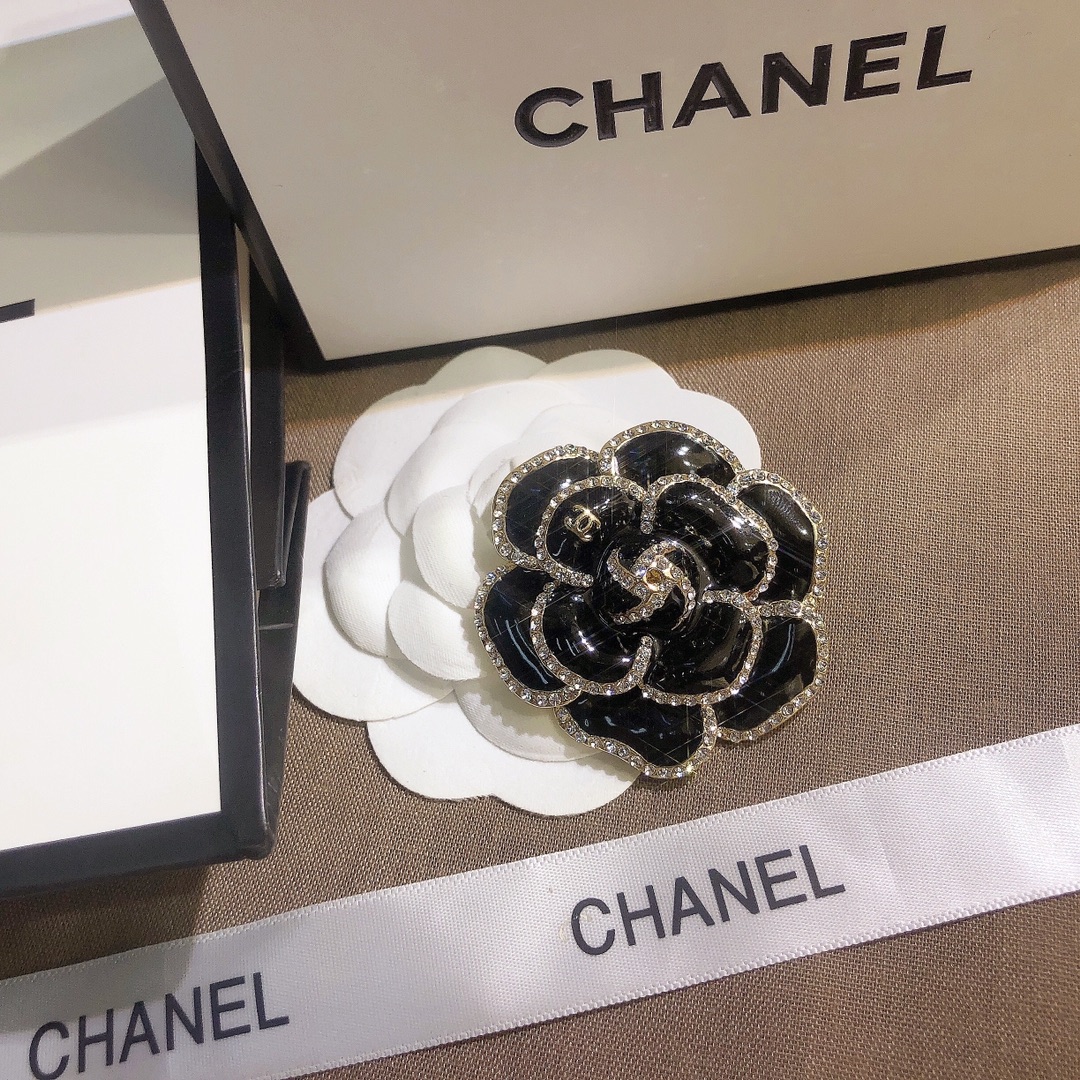 Replica CHANEL Brooch