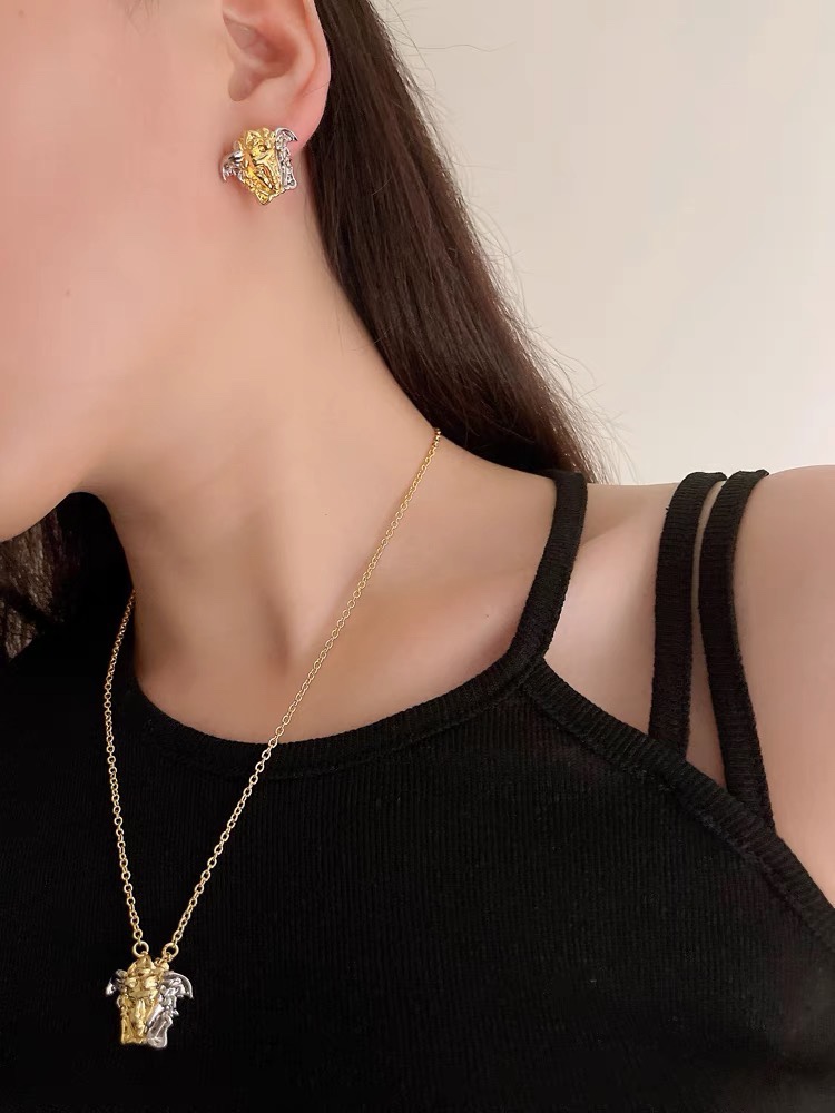 Replica VERSACE Necklace