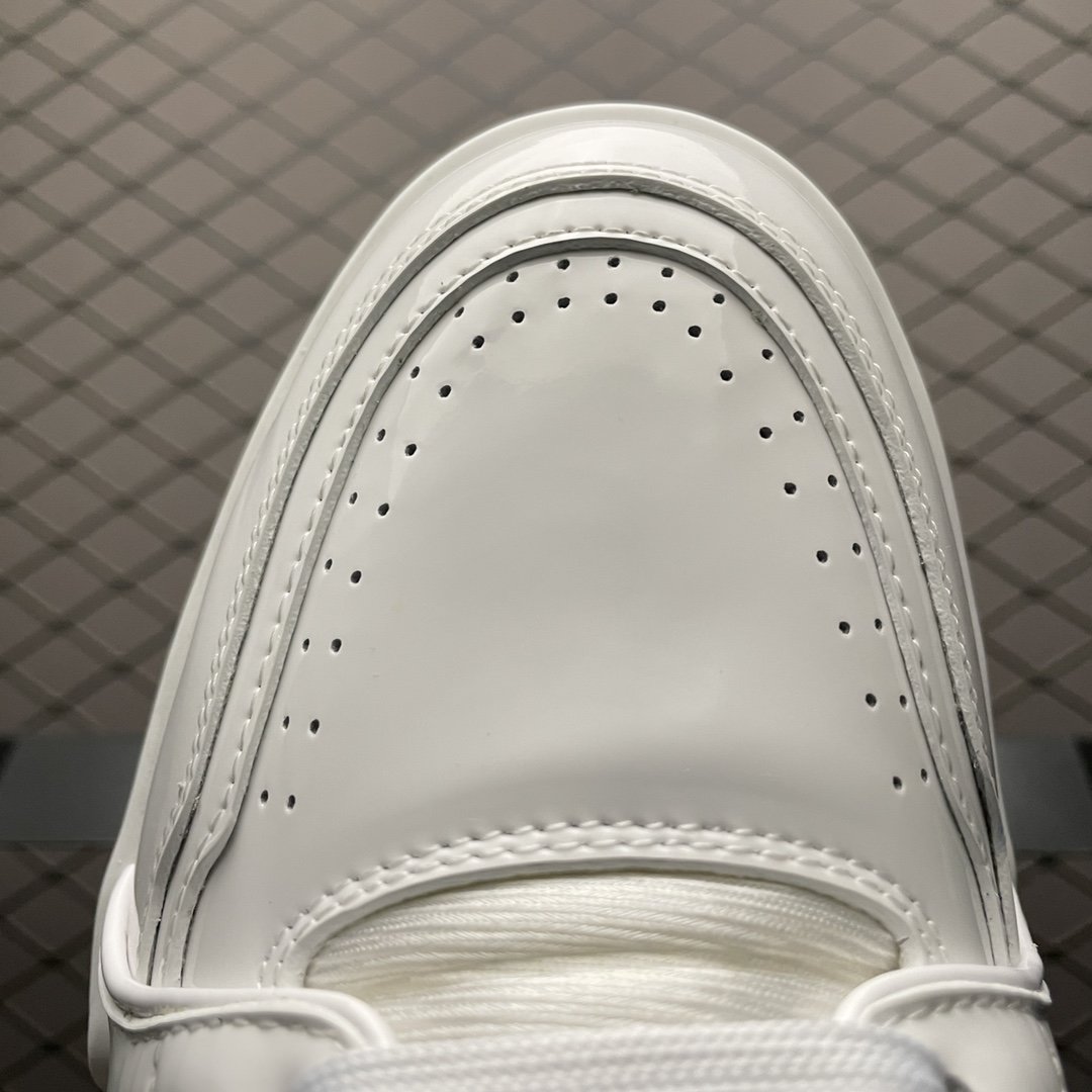 Replica Louis Vuitton Shoe Louis Vuitton Trail Sneaker LV _01623