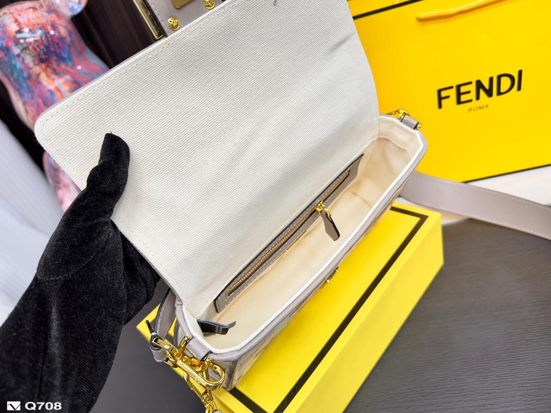 Replica Fendi Bag 15*26CM