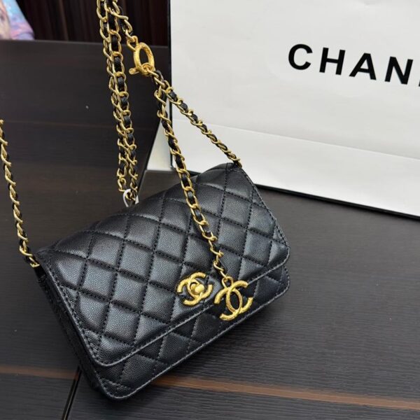 Replica Chanel Bag 12*19CM