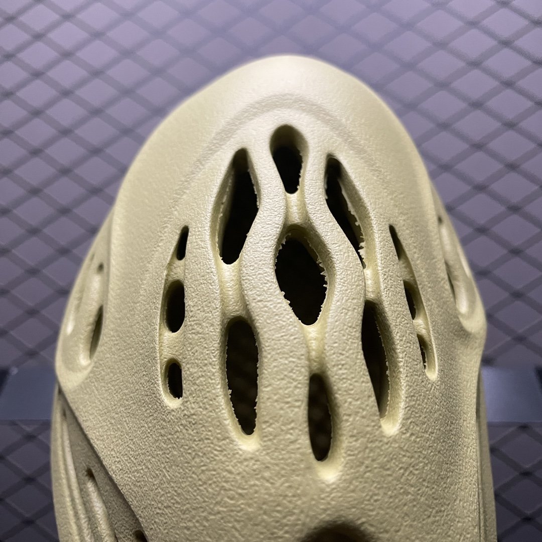 Replica Adidas Yeezy Shoe Adidas Yeezy Foam RunnerSulfur GV6775 size 37-48.5