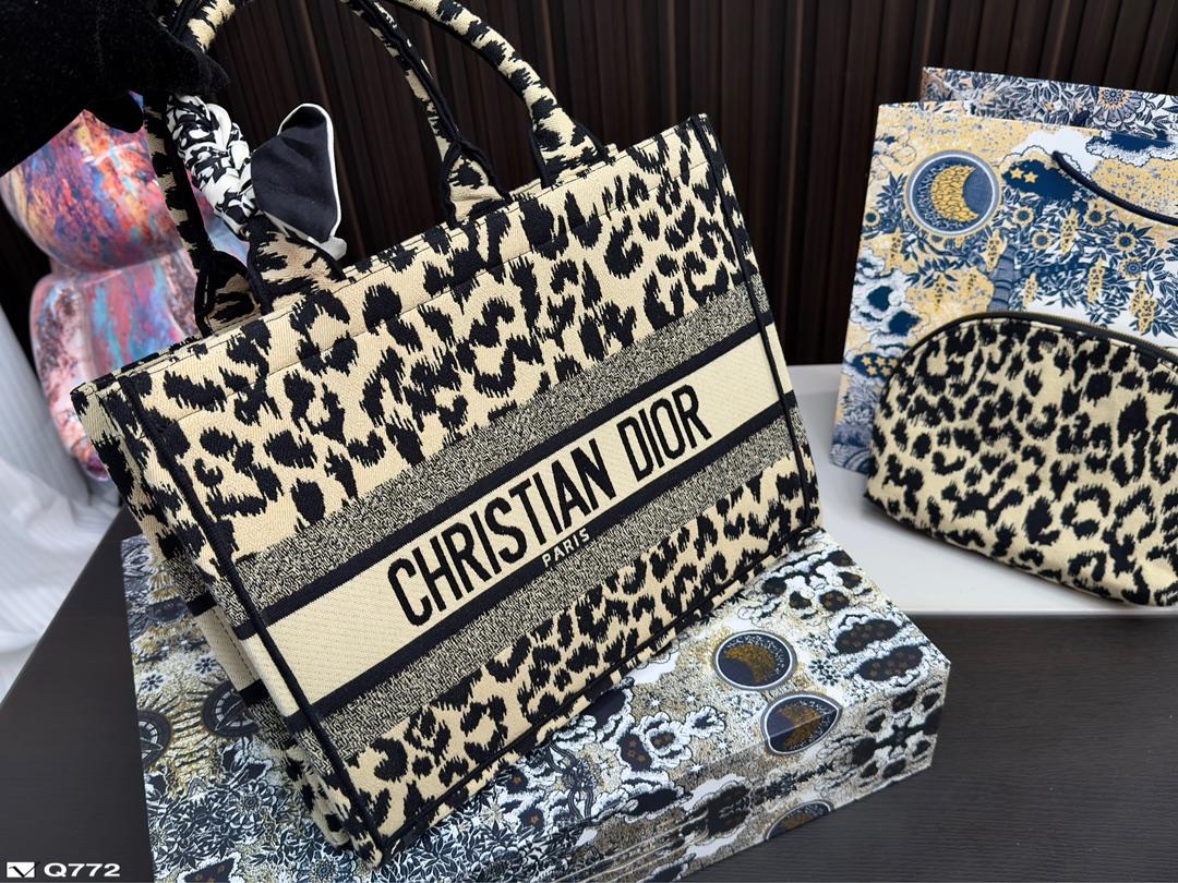 Replica Dior Bag  33*39CM/33*26CM