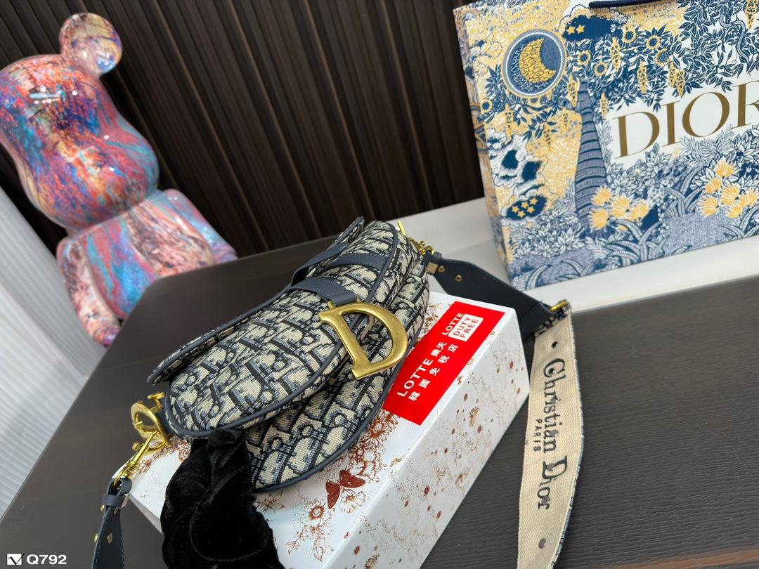 Replica Dior Bag 23*19CM