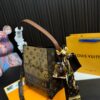 Replica Louis Vuitton Bag 18*22CM