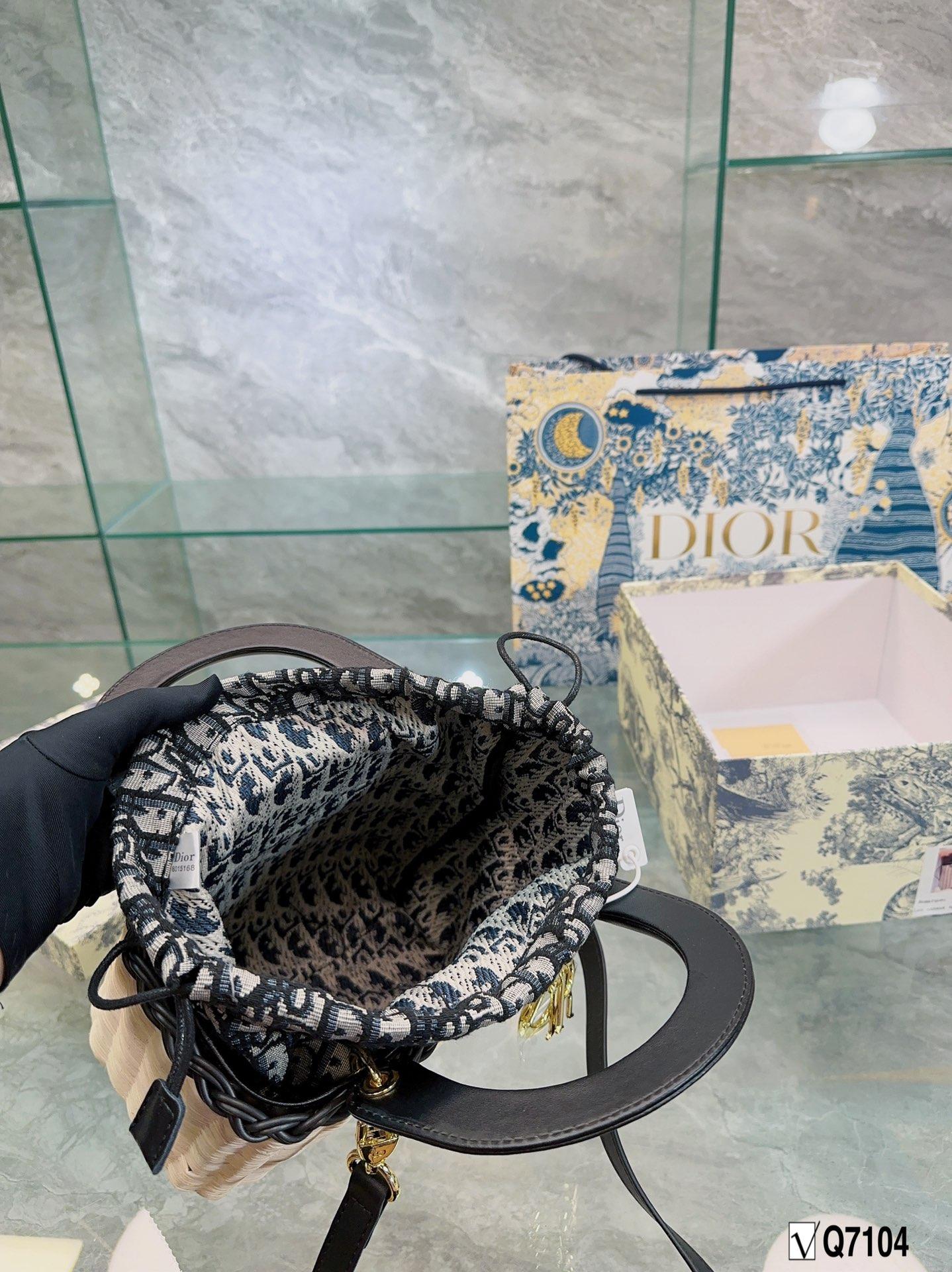 Replica Dior Bag 22*20CM