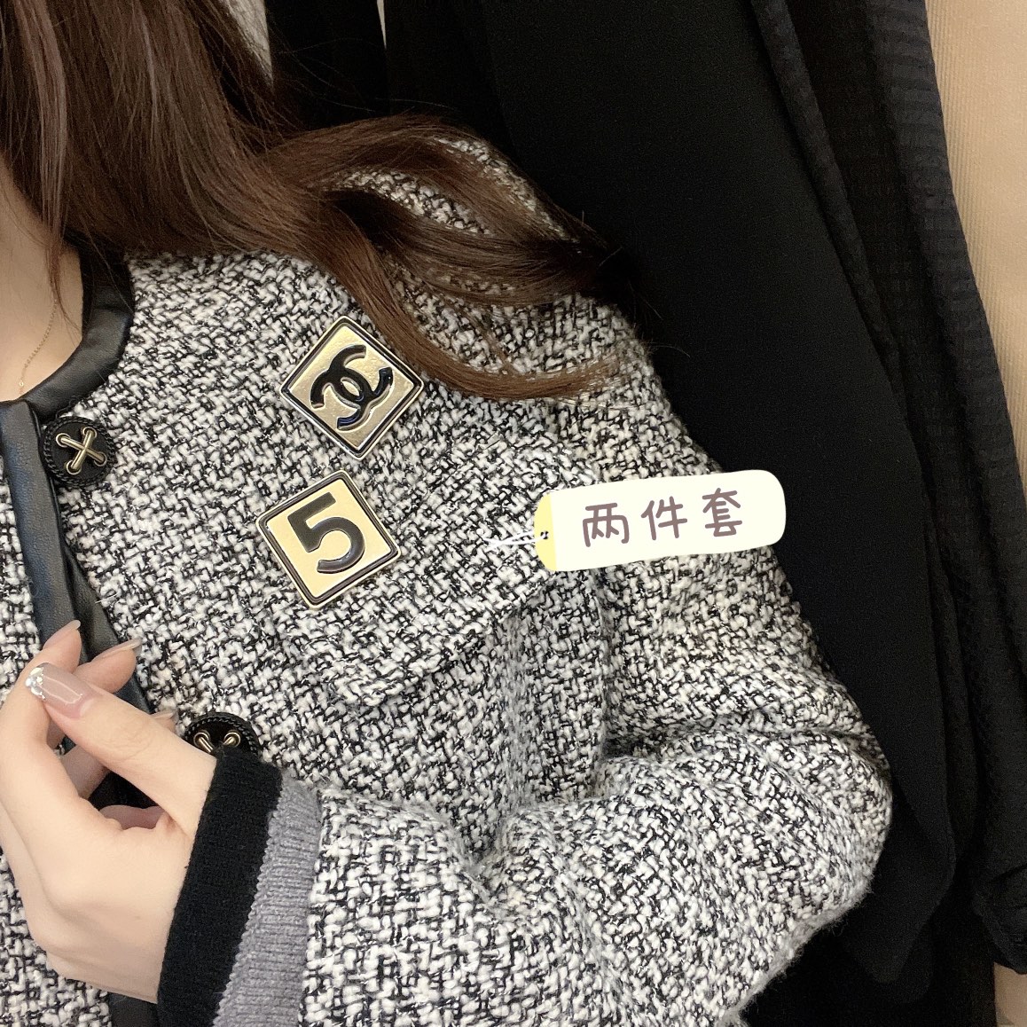 Replica CHANEL Brooch