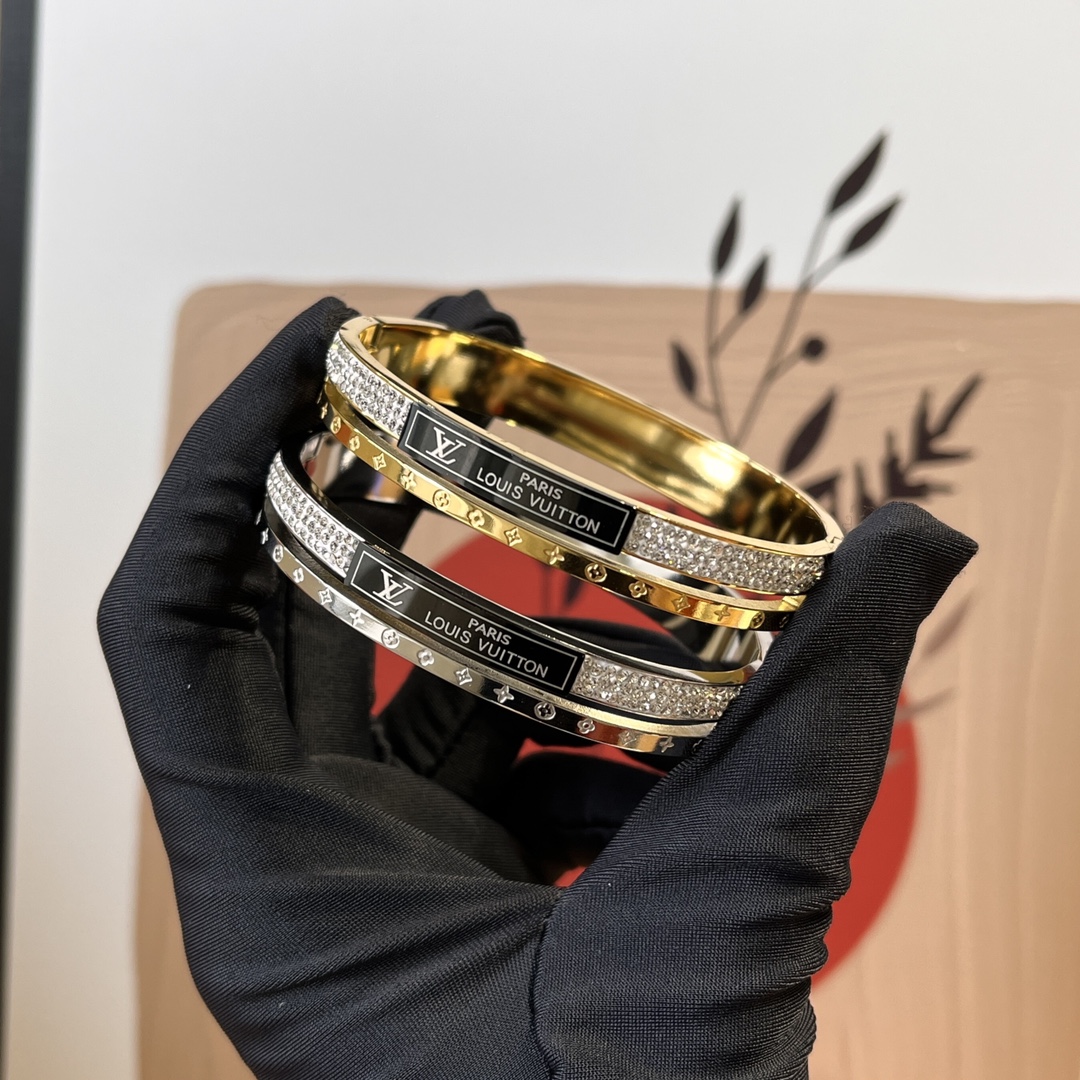 Replica LOUIS VUITTON Bangle