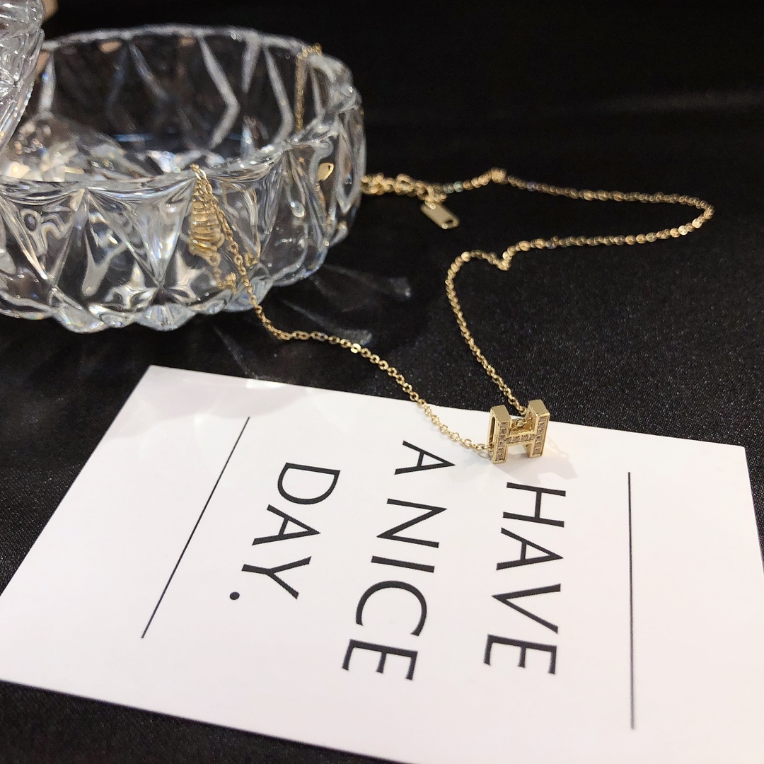 Replica HERMES Necklace