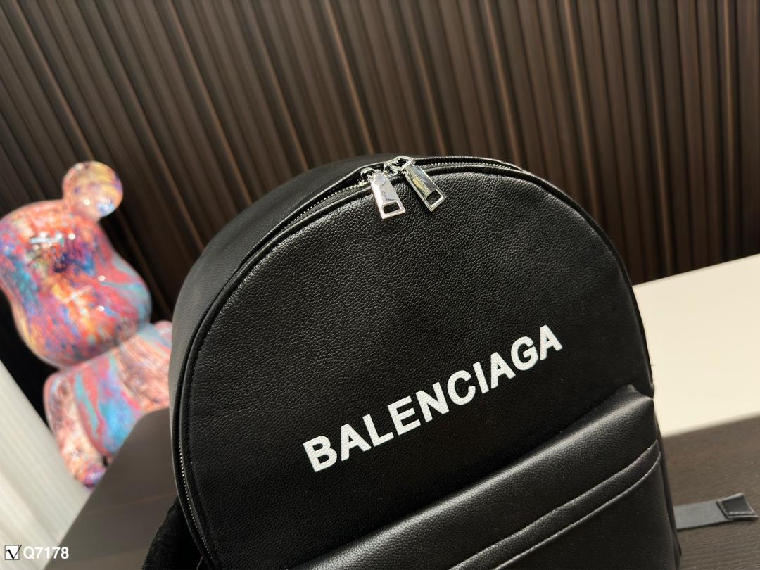Replica Balenciaga Bag 26*38CM
