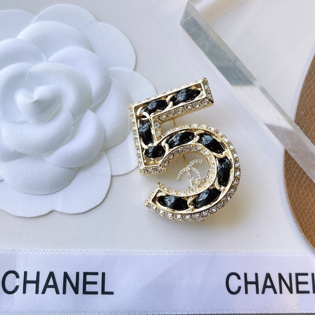 Replica CHANEL Brooch