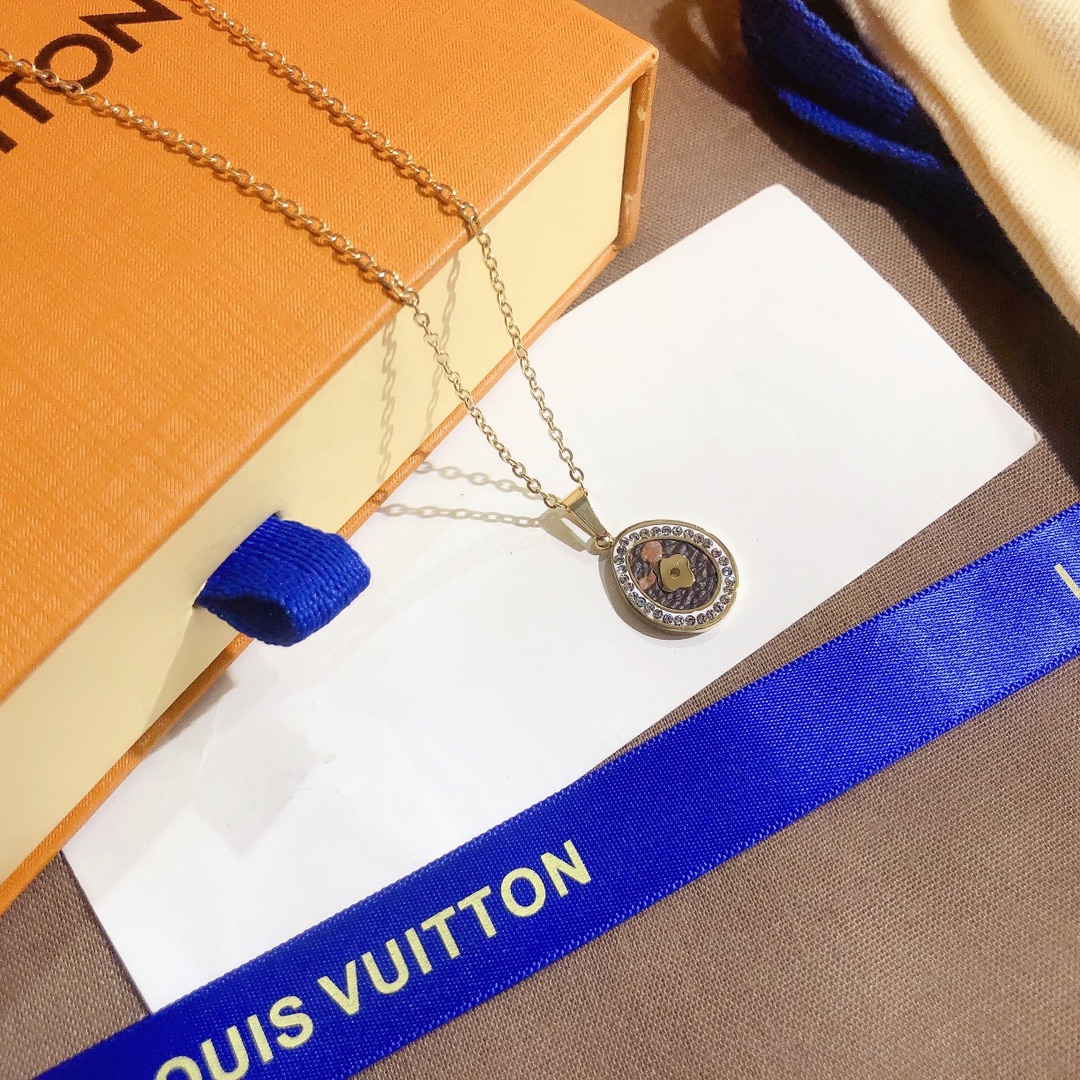 Replica LOUIS VUITTON Necklace