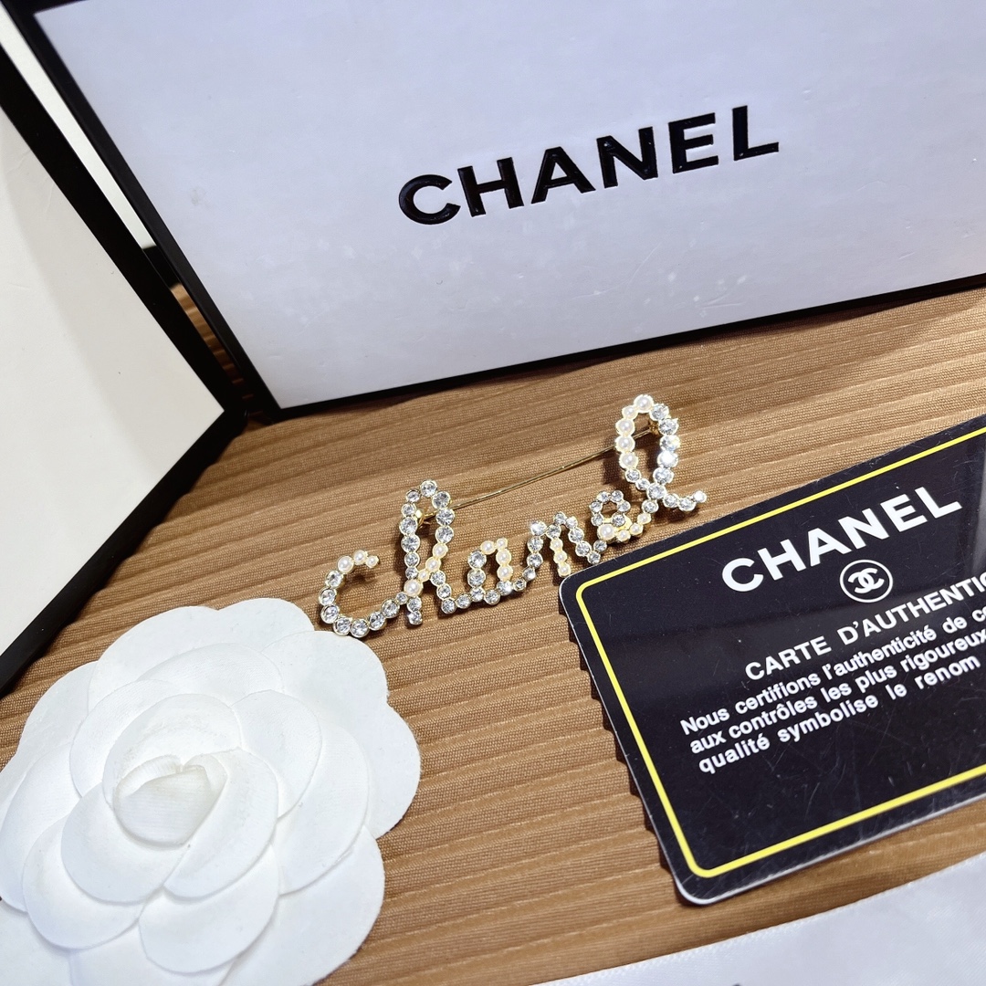 Replica CHANEL Brooch