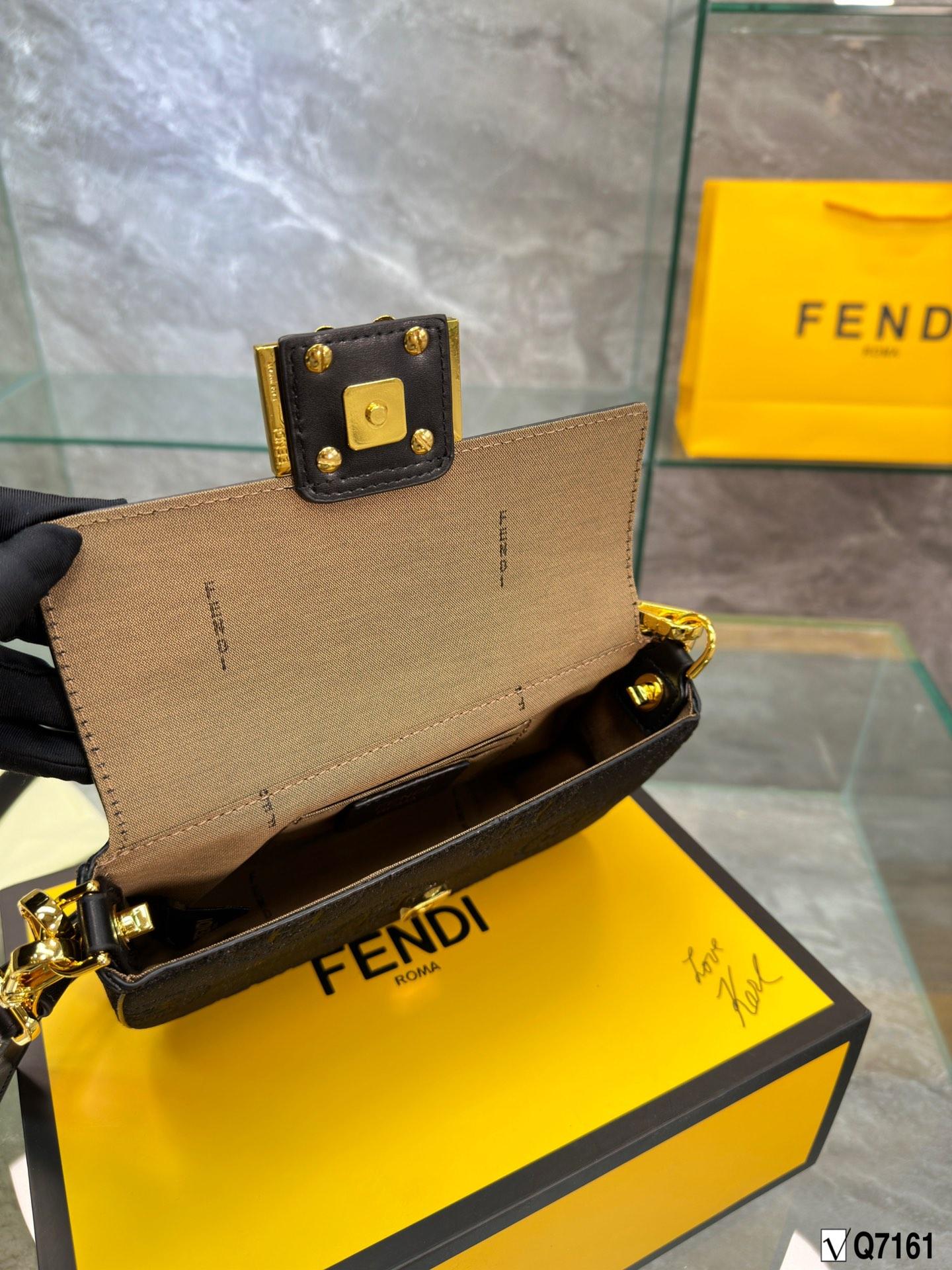 Replica Fendi Bag 22*13CM
