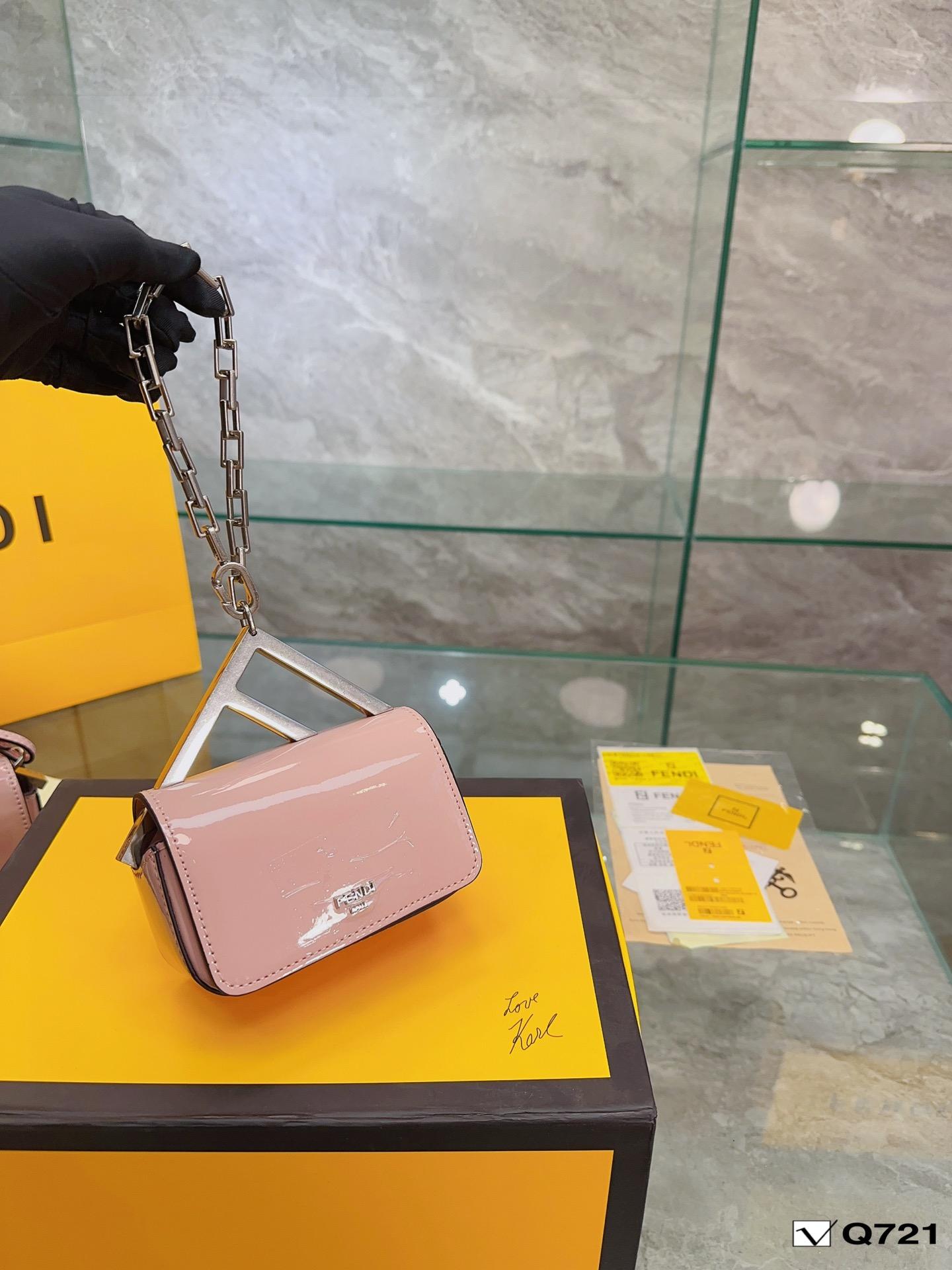 Replica Fendi Bag 15CM/23CM