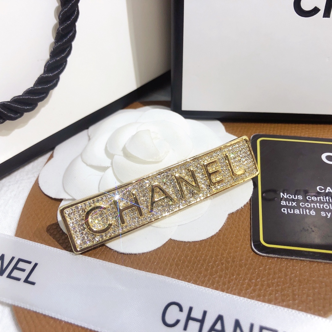 Replica CHANEL Brooch