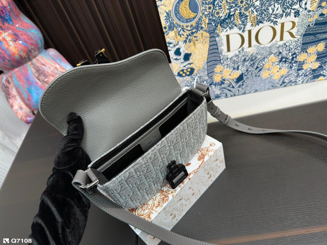 Replica Dior Bag 13*19CM