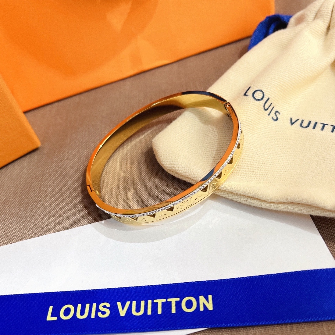 Replica LOUIS VUITTON Bangle