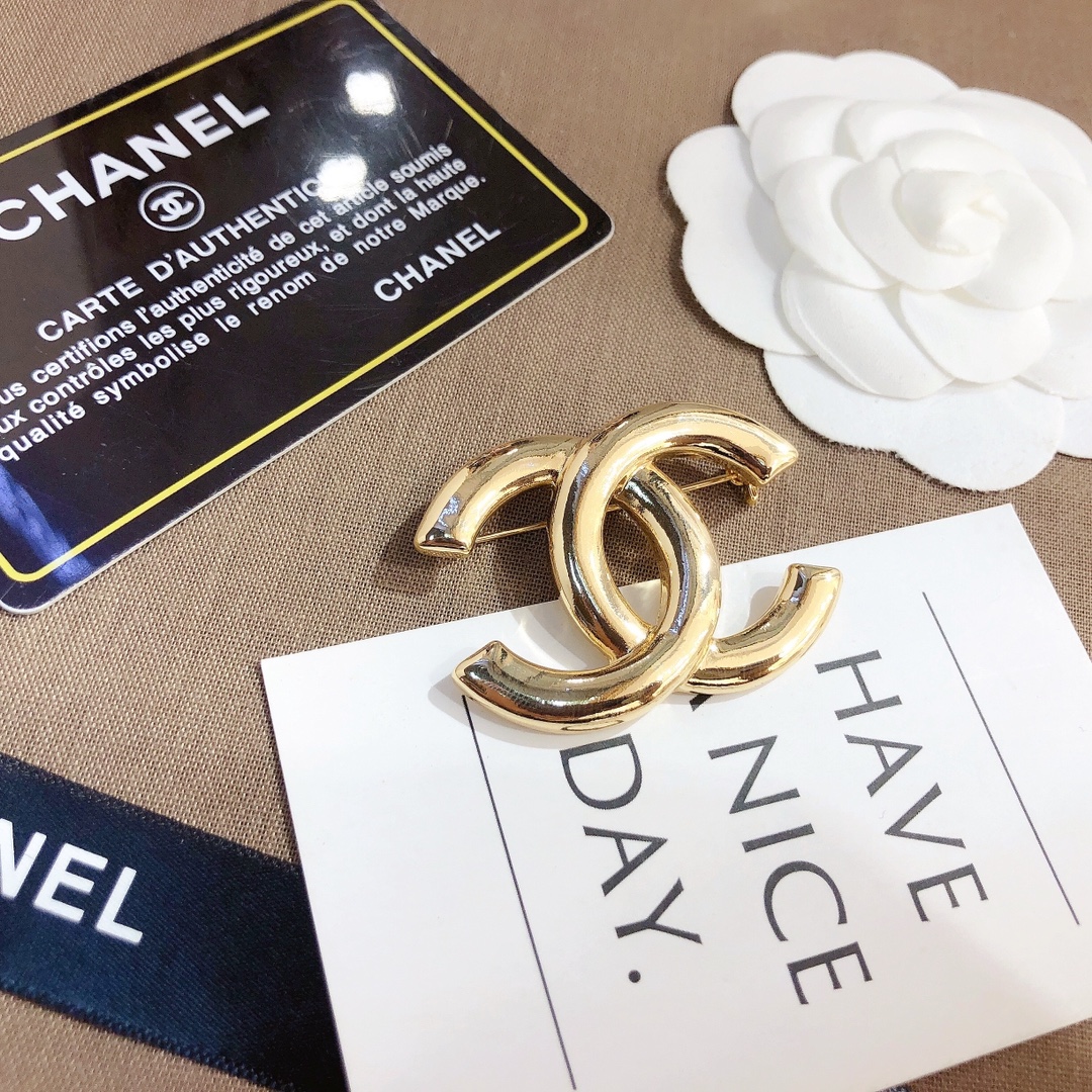 Replica CHANEL Brooch