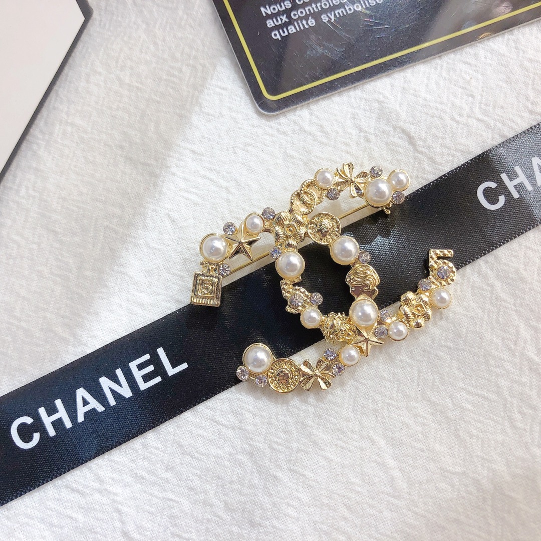 Replica CHANEL Brooch