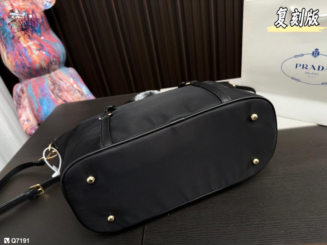 Replica Prada Bag 28*35CM