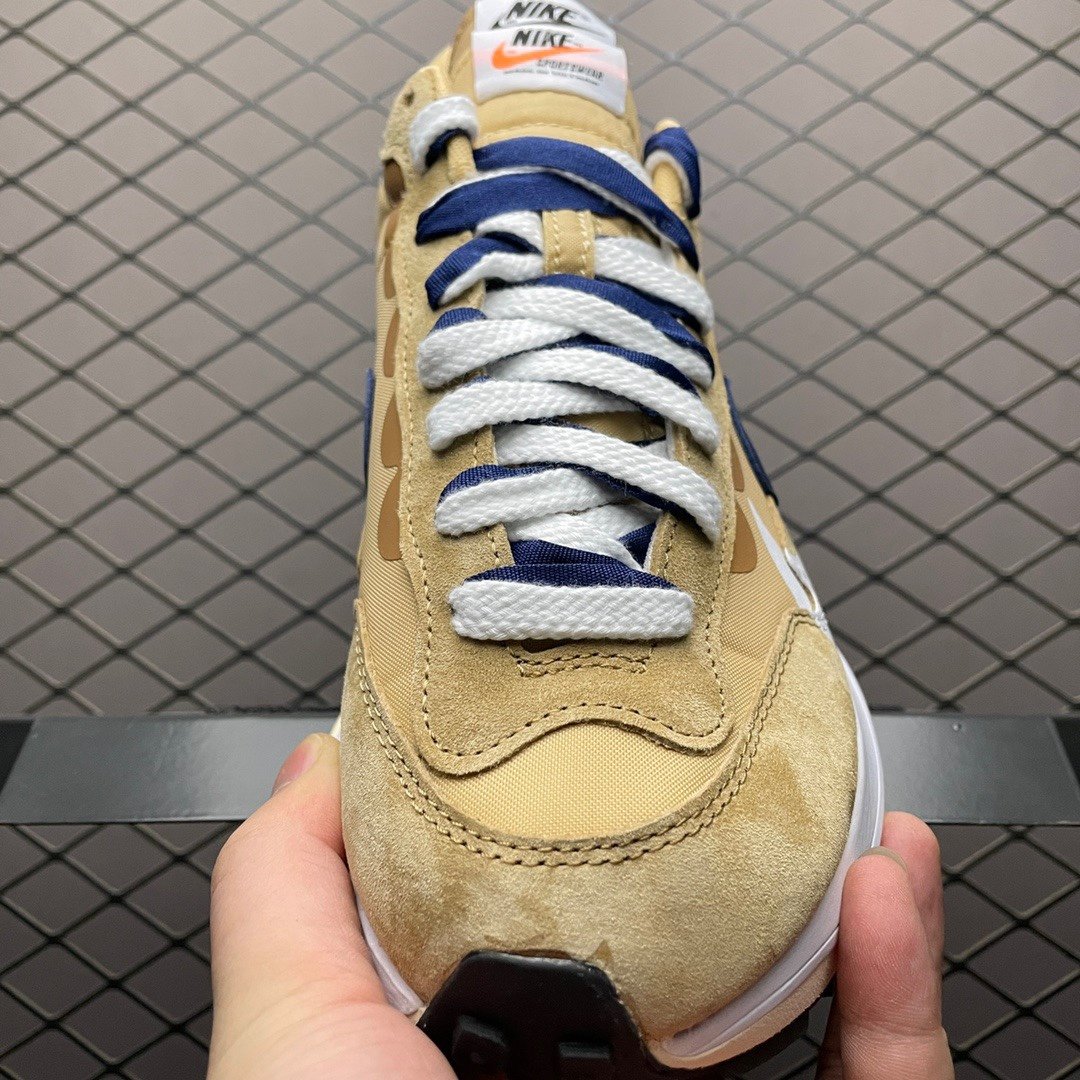 Replica Nike Shoe Sacai x Nike Vaporwaffle 3.0  DD1875-200 N_02920