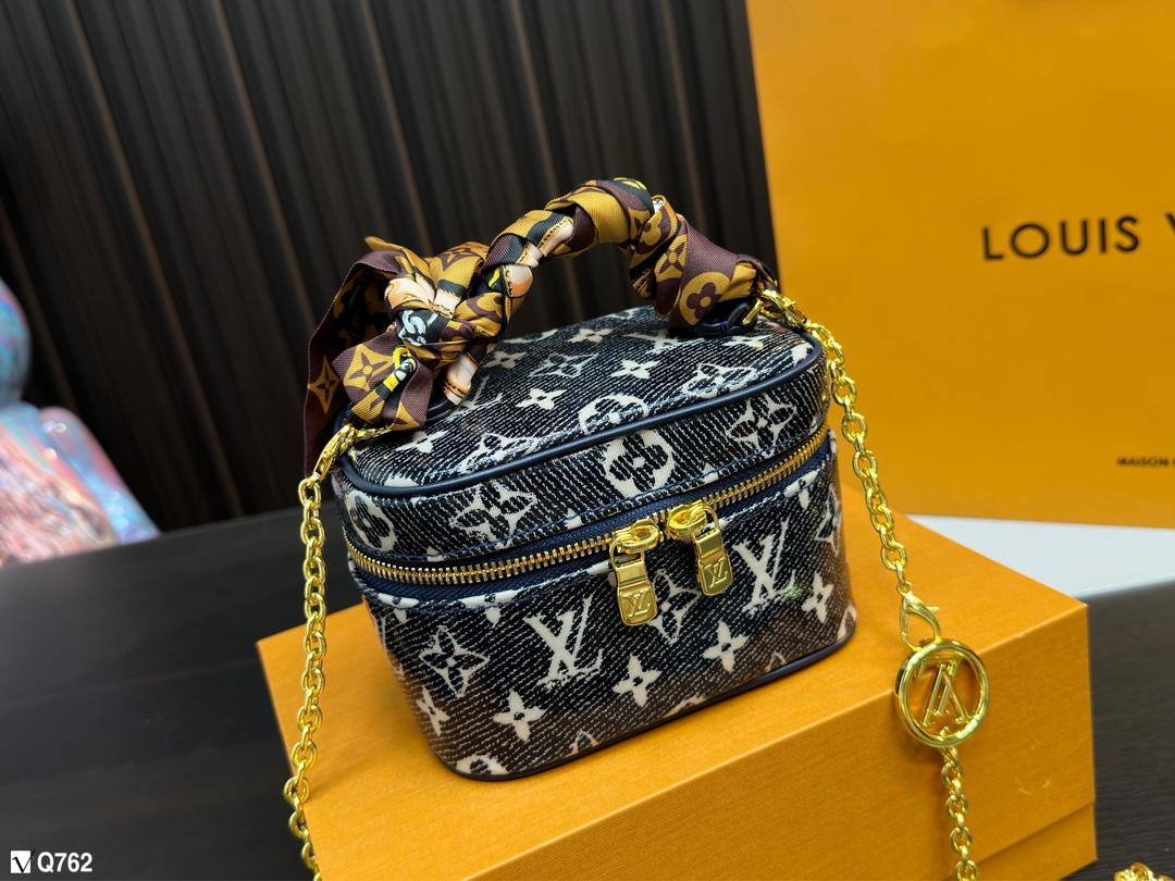 Replica Louis Vuitton Bag 14*9CM