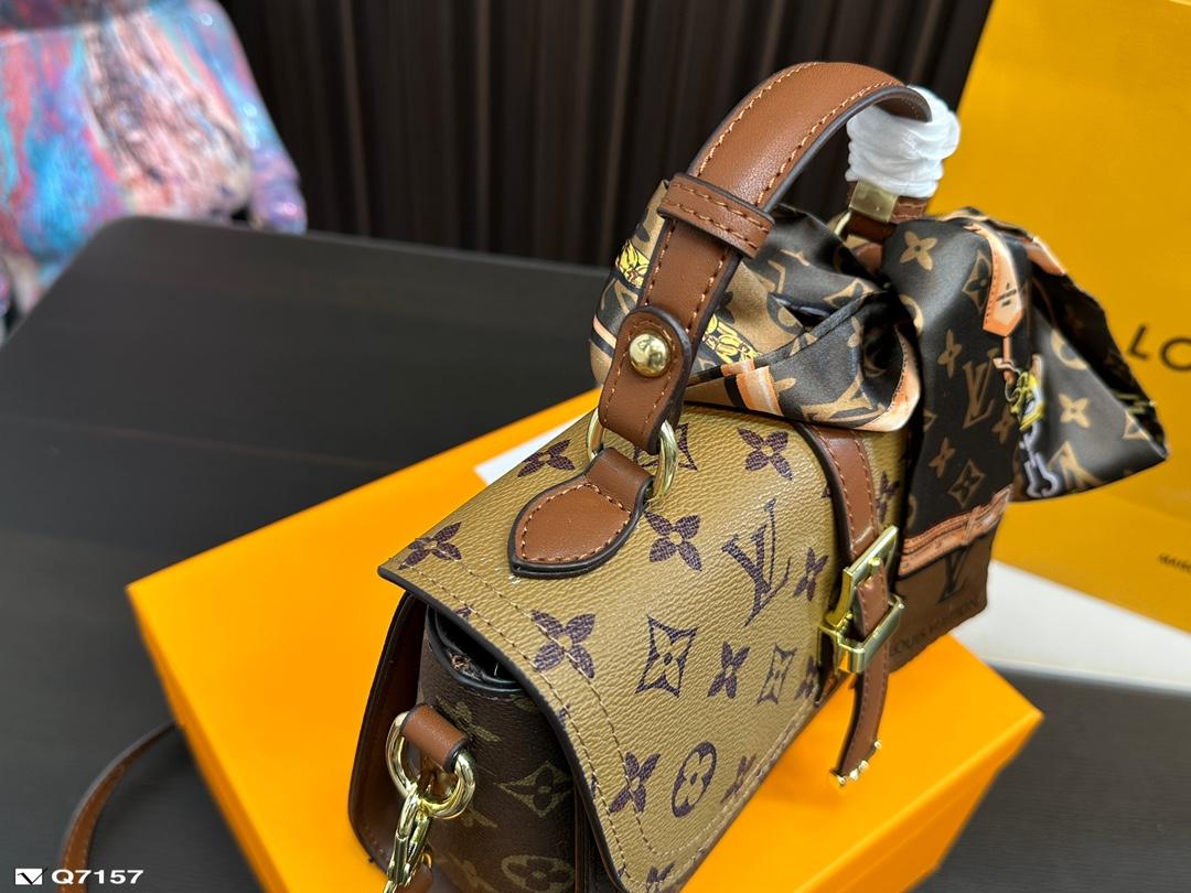 Replica Louis Vuitton Bag 22*15CM