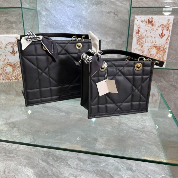 Replica Dior Bag  36*28CM/27*22CM