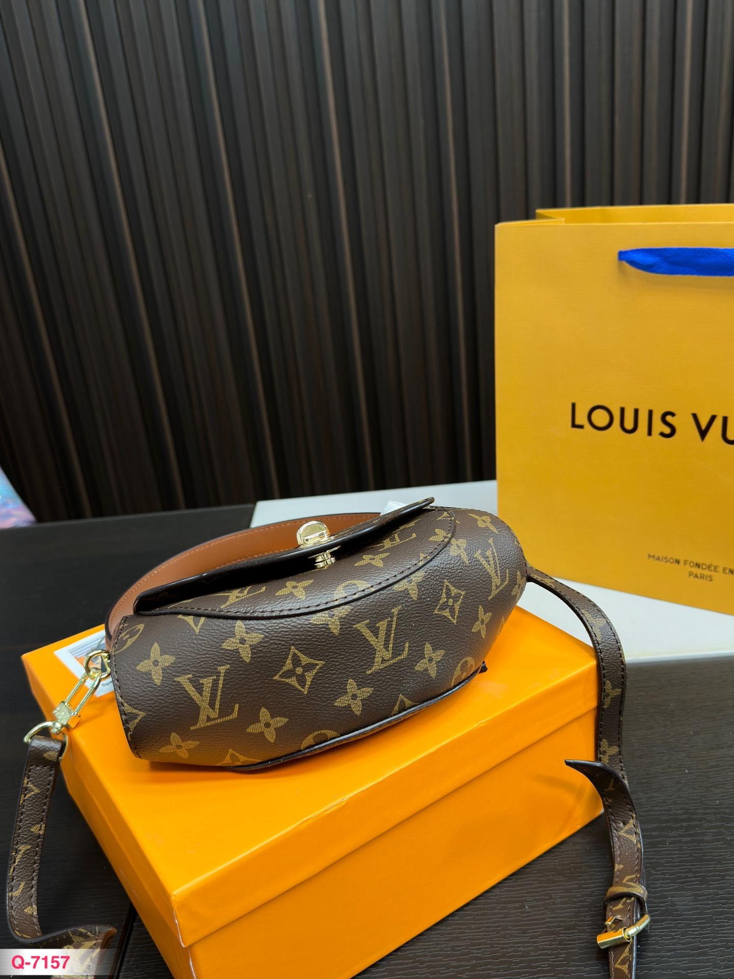 Replica Louis Vuitton Bag 11*21CM