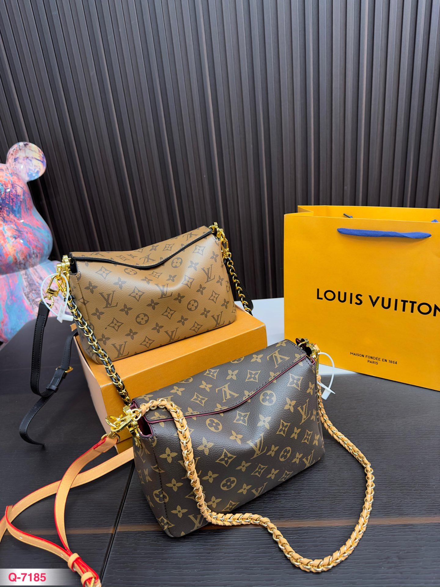 Replica Louis Vuitton Bag 23*15CM