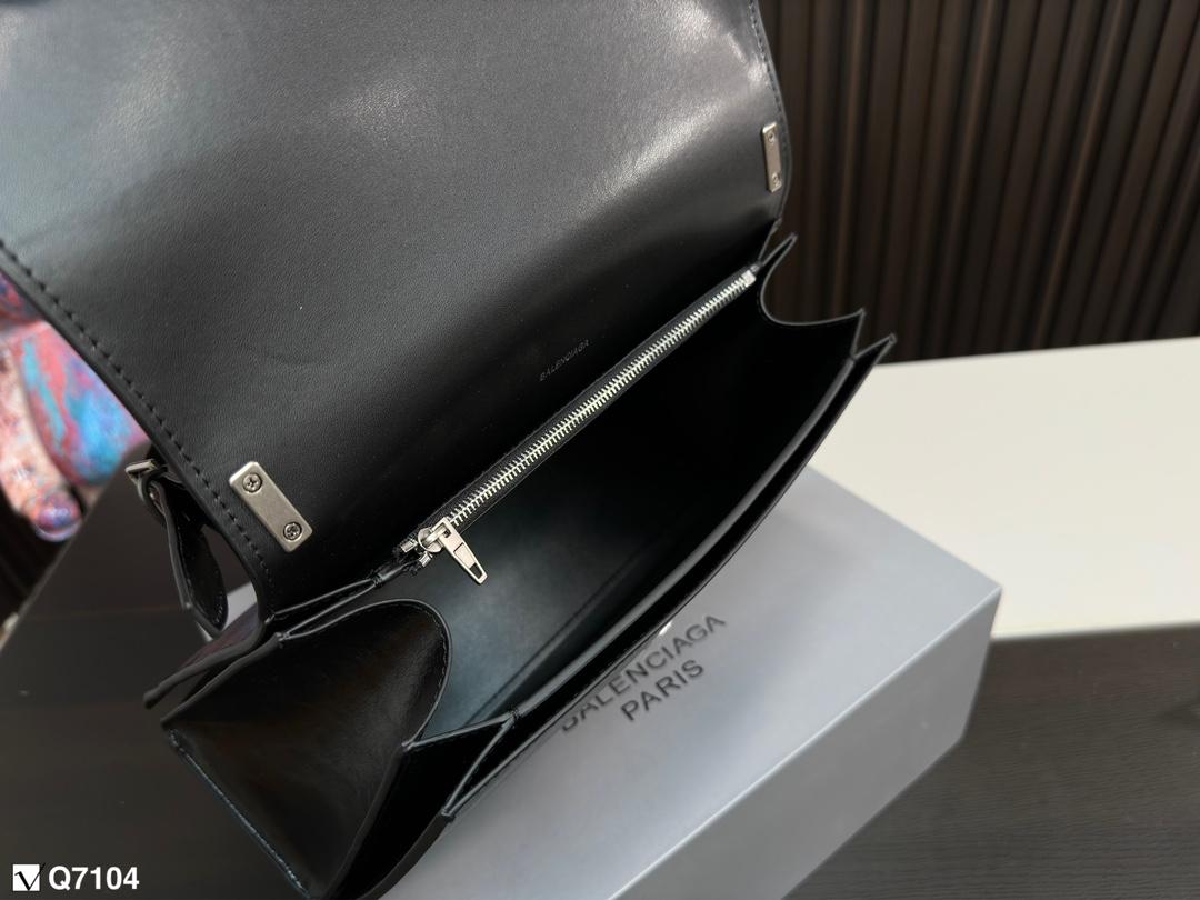 Replica Balenciaga Bag 17*31CM