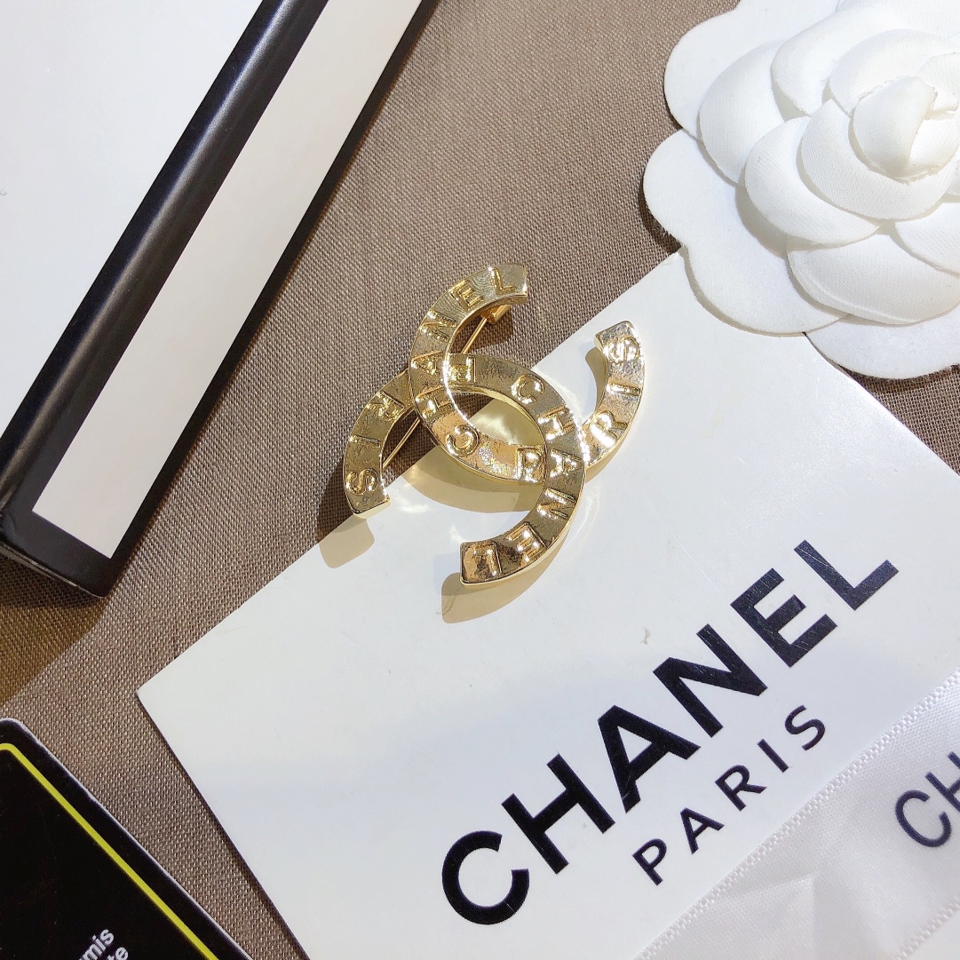 Replica CHANEL Brooch