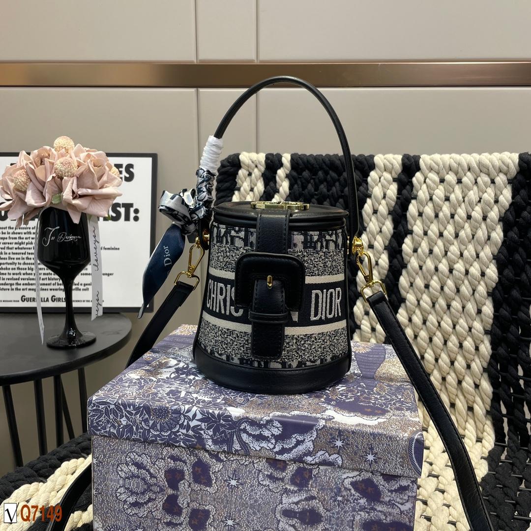 Replica Dior Bag 17*15CM