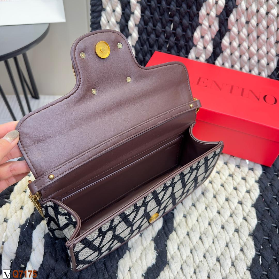 Replica Valentino Bag 20*10CM/28*12CM