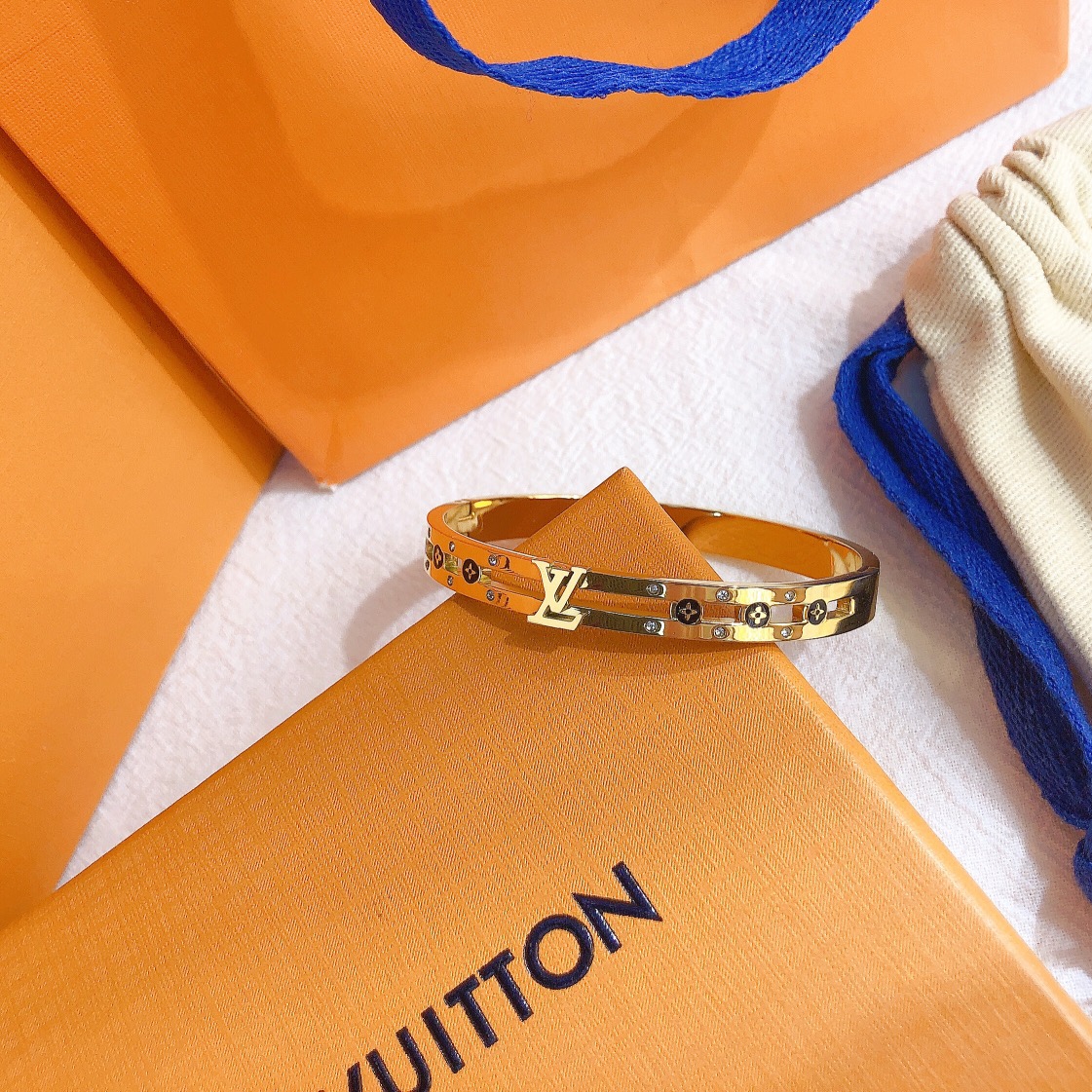 Replica LOUIS VUITTON Bangle